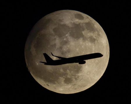 Пилот раскрыл правду о ночной посадке самолетов